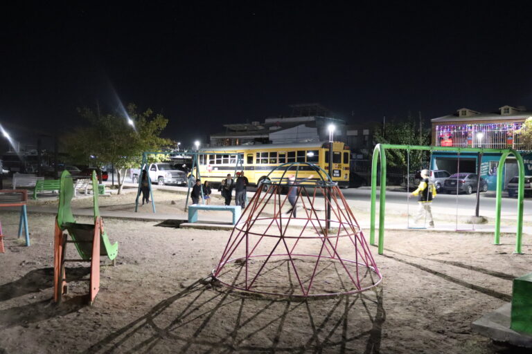 Suman siete parques más de Chihuahua con iluminación LED para seguridad de las familias