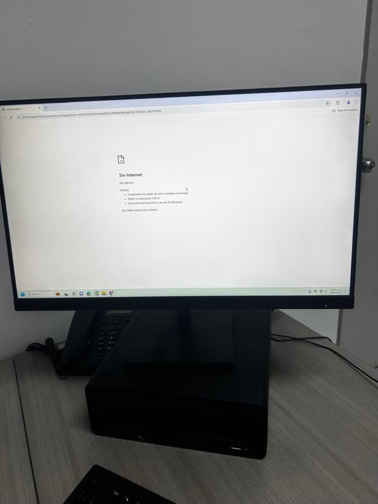 Enojo de pacientes del IMSS se cayó el sistema