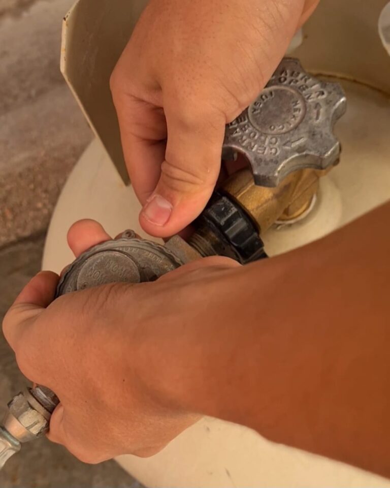 Piden Bomberos revisar uniones en instalaciones de gas para prevenir fugas