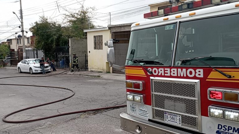 Se incendia basura en vivienda en la Nacional