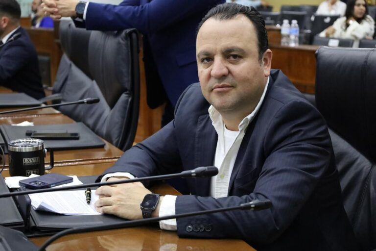 Insta Memo Ramírez a Gobierno Federal a actuar ante cierre de exportación de ganado