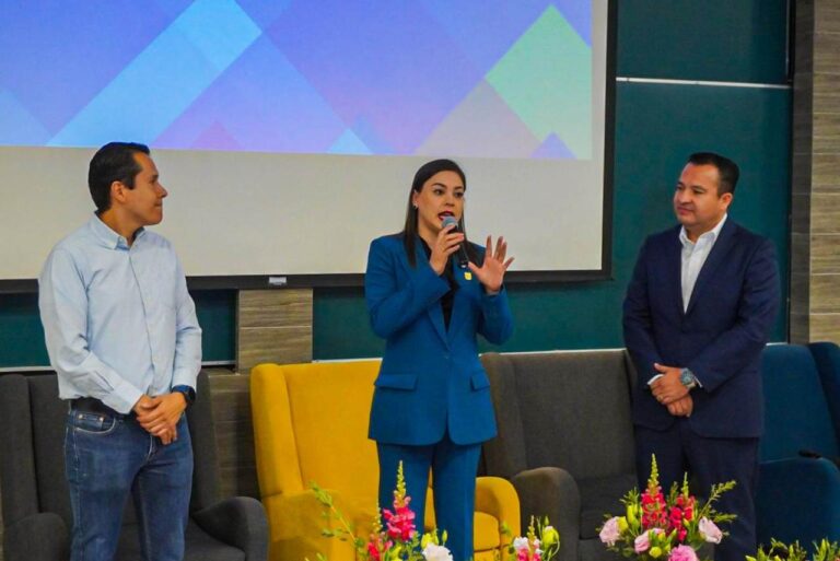 “En Meoqui decidimos hacer las cosas en grande, por ello somos pioneros y referentes en políticas que prioricen a las familias”: Miriam Soto