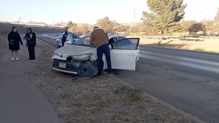 Aparatoso accidente en la Vialidad Los Nogales