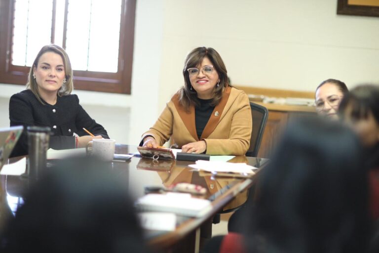 Están abiertos los registros para los concursos de Mujer Ilustre y Presea Kira