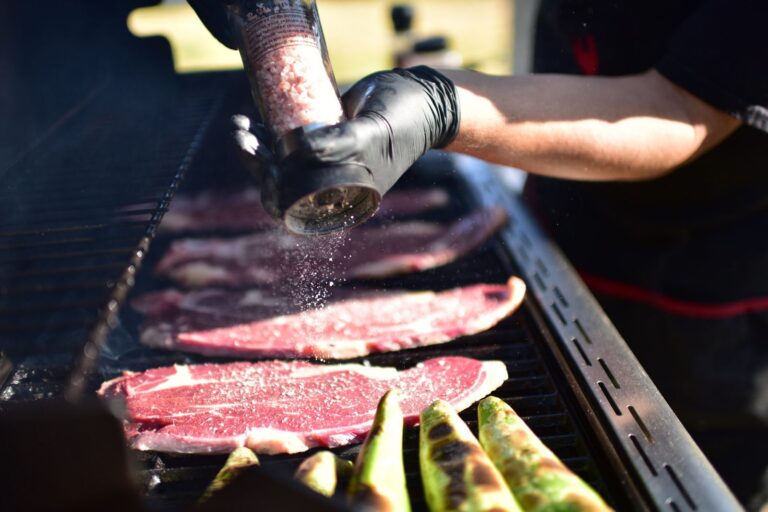 ¡Arma tu paquete para el Super Bowl con los mejores productos de la UACH!