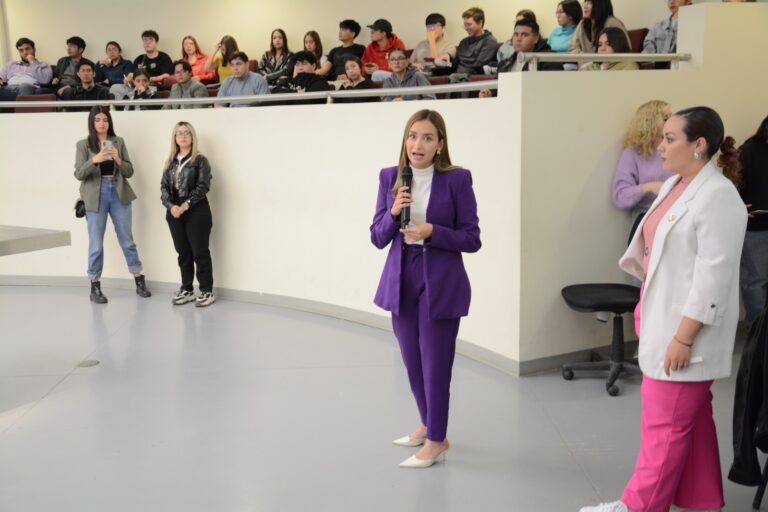 Promociona ICHIJUV programa de Prevención del suicidio en la Facultad de Medicina.