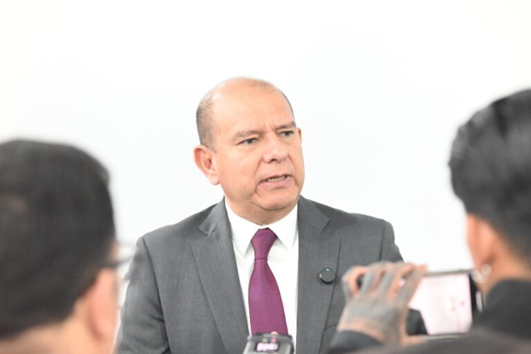 Sin avances significativos en seguridad, manejo de deuda y educación en su informe de actividades: Cuauhtémoc Estrada