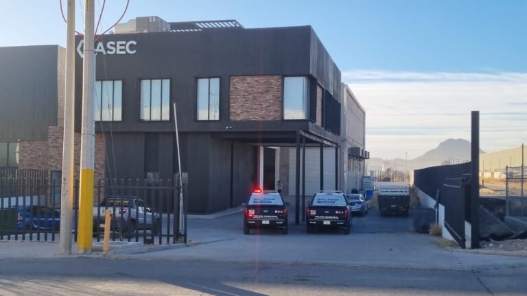 Roban equipo de cómputo valuado en los 300 mil pesos durante la madrugada en Asec