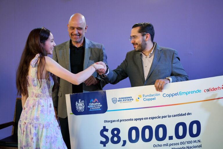 Entregan apoyos económicos a participantes del programa “Coppel Emprende”