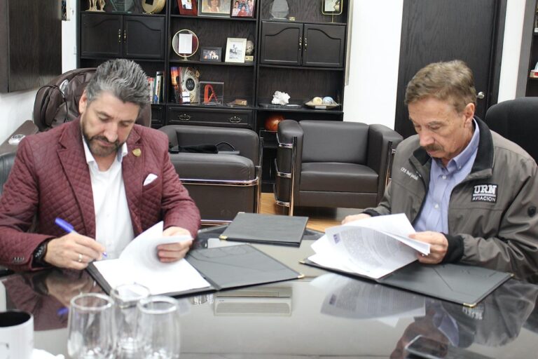 Firman convenio para disminuir costo de matrícula de la Licenciatura en Turismo