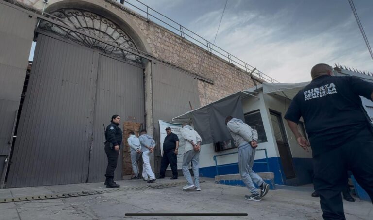 Traslada SSPE a 89 Personas Privadas de la Libertad del Cereso No.1 para combatir la sobrepoblación