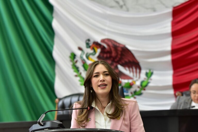 Denunció Alma Portillo bacterias en agua en Parral; Junta de Agua reacciona y promete potabilizadora