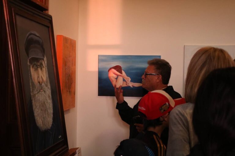 Invita la UACH a visitar la Exposición Colectiva de Artistas Sordos «INVISIBLE»