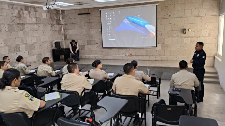 Refuerzan agentes municipales de detención conocimientos en primeros auxilios