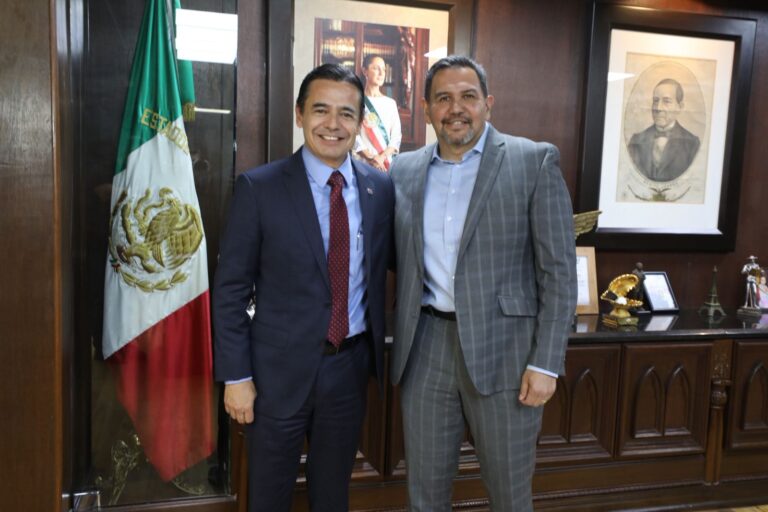 Se reúnen Presidente Pérez Cuéllar y el rector de la UACJ