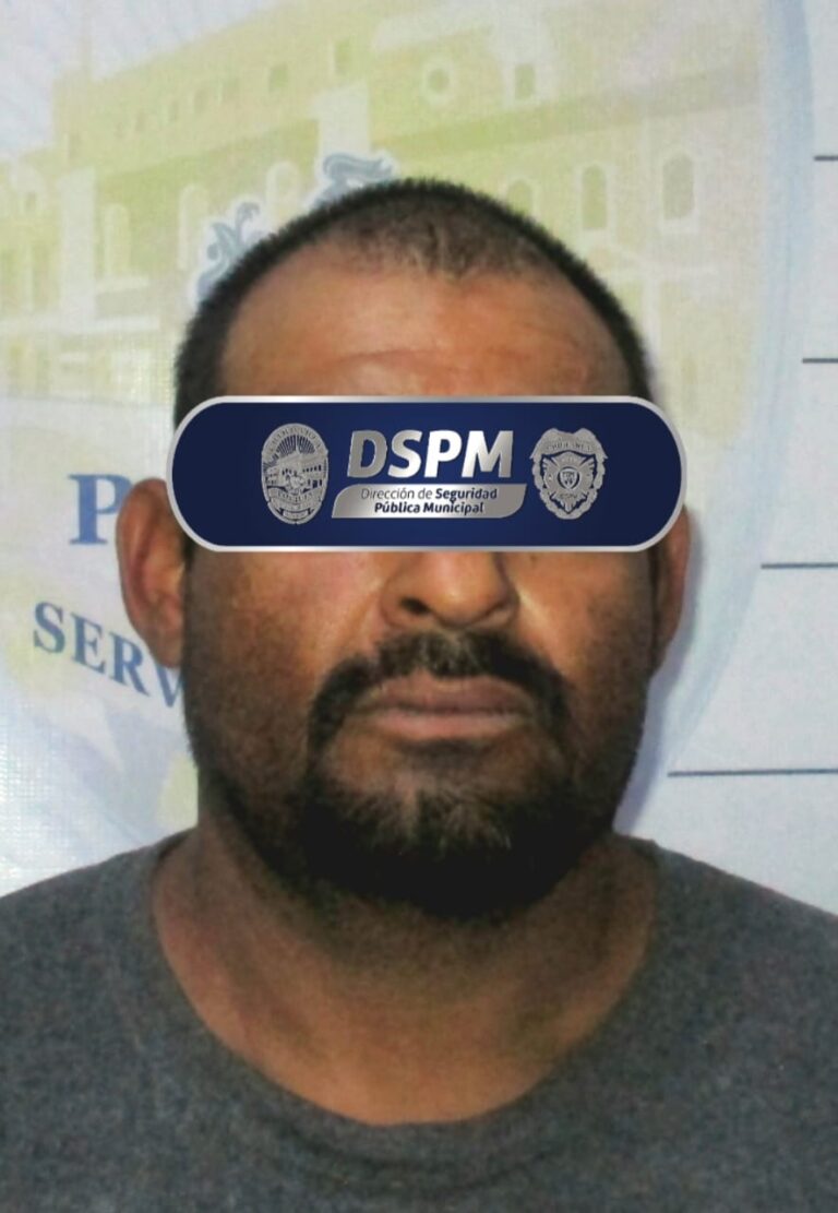Recupera Policia Municipal un BEAT con reporte de robo y detiene a conductor