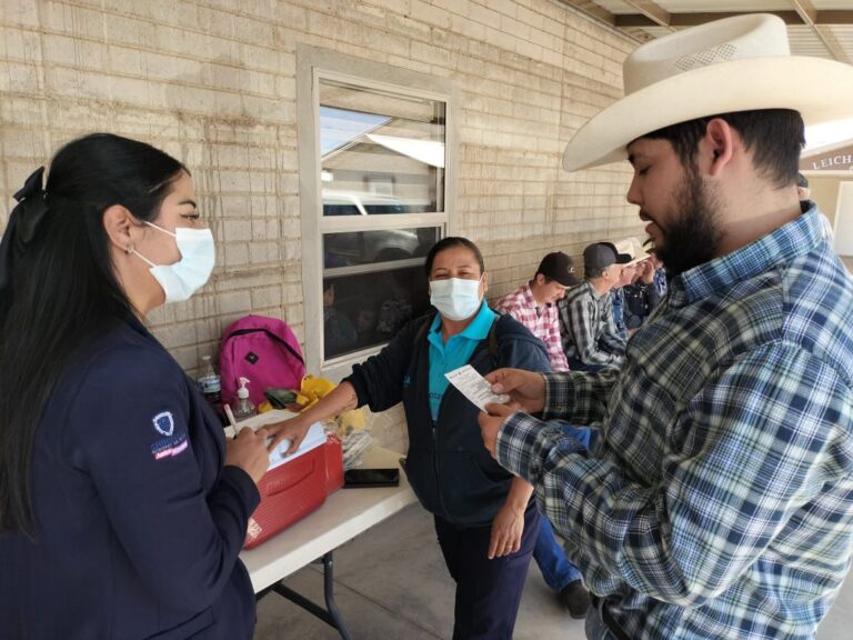 Anuncia Secretaría de Salud Macrocentros de vacunación este fin de semana
