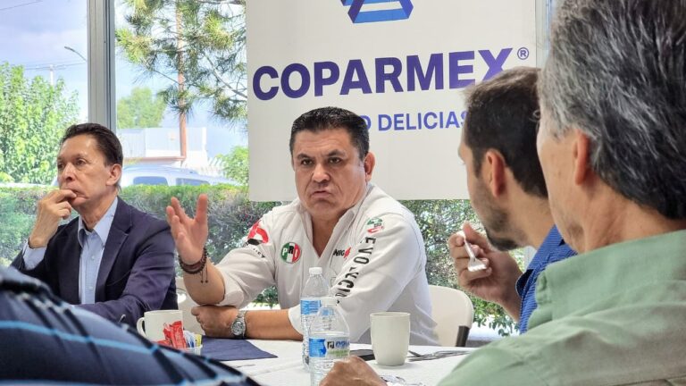 Preocupa a COPARMEX Delicias la vulnerabilidad de datos personales con la CURP biométrica: Alejandro Domínguez