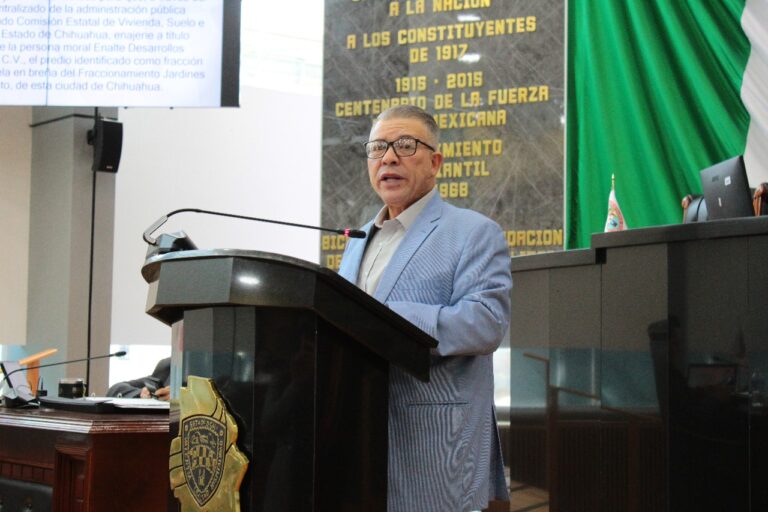 Federación castiga a Chihuahua con recortes a carreteras: Pérez Pavía