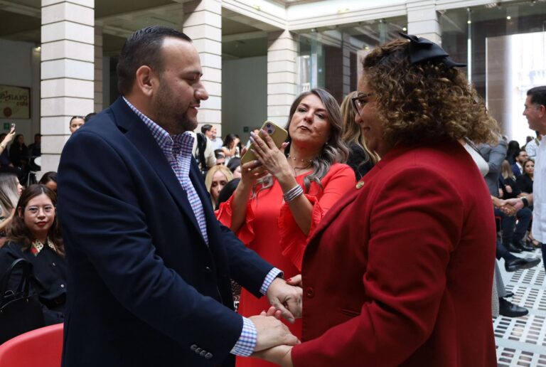 Reconoce Arturo Medina trabajo de Elizabeth Guzmán en la Presidencia del Congreso