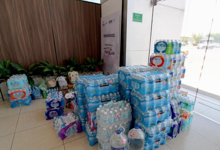 Instala Turismo centro de acopio en apoyo a familias afectadas por inundaciones en Casas Grandes