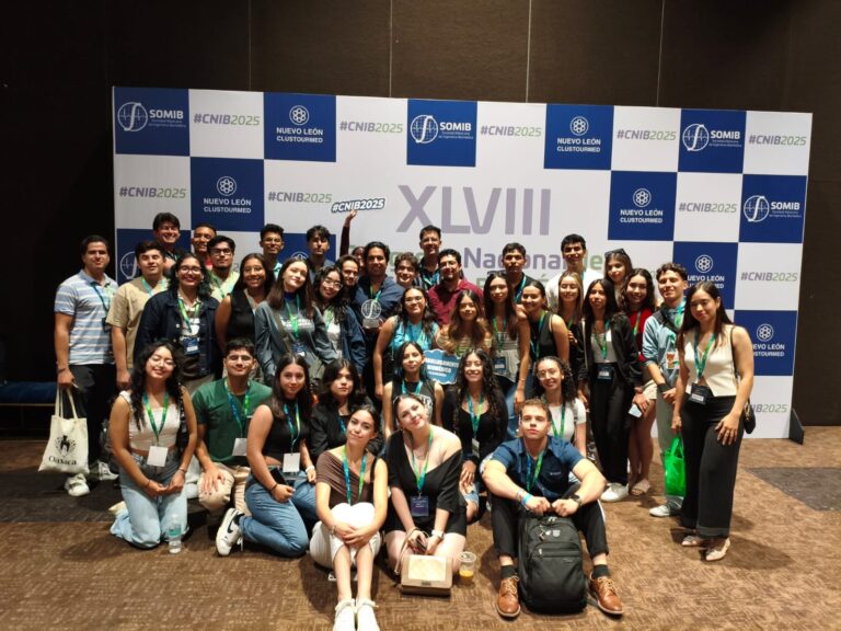 Estudiantes de la UACH destacan en el Congreso Nacional de Ingeniería Biomédica 2025