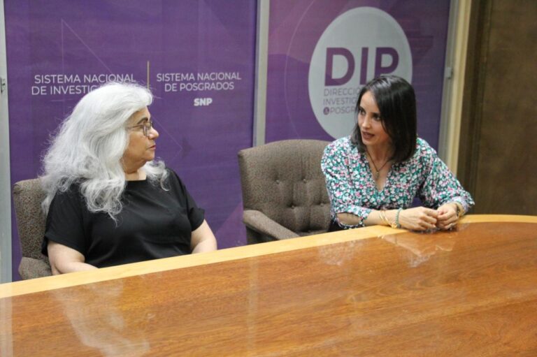 Entrega de vehículo oficial al Cuerpo Académico CA-UACH 146 «Literatura y cultura del norte de México».