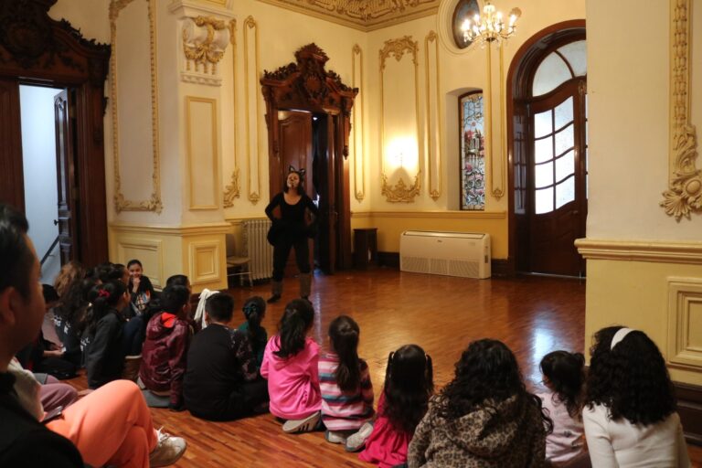 Invita UACH a disfrutar de teatro para niñas y niños en la Quinta Gameros