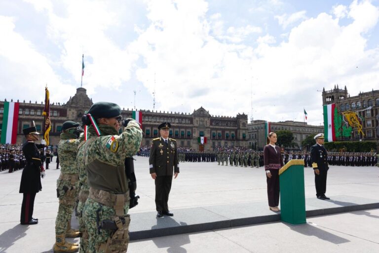 NINGUNA INJERENCIA ES POSIBLE EN NUESTRA PATRIA: SHEINBAUM EN DESFILE CÍVICO MILITAR POR EL 215 ANIVERSARIO DEL GRITO DE LA INDEPENDENCIA