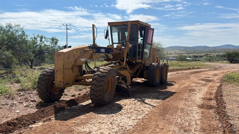 Rehabilita Gobierno Municipal más de 190 kilómetros de caminos rurales