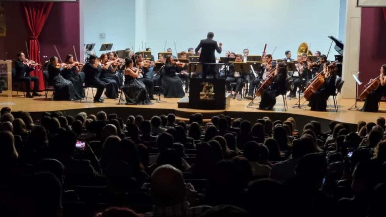 Brinda Poder Judicial concierto sinfónico a empleados y sus familas en el Paraninfo Universitario