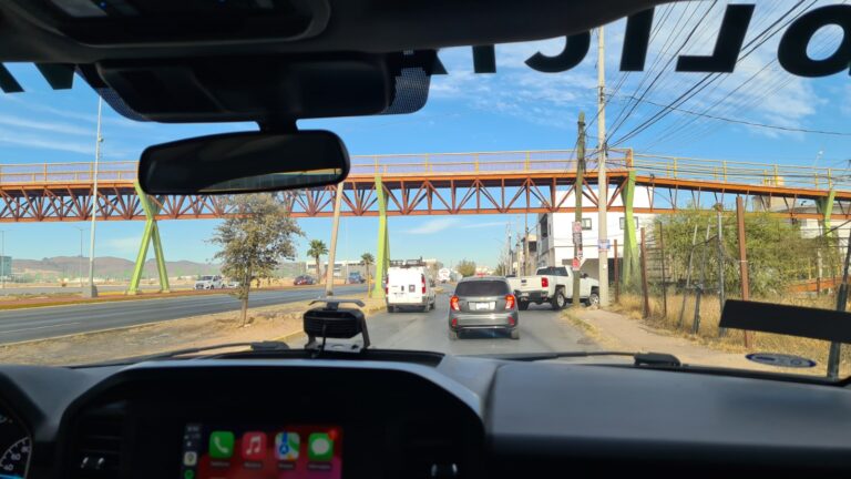 Ceder el paso a vehículos de emergencia puede salvar una vida: Policía Municipal