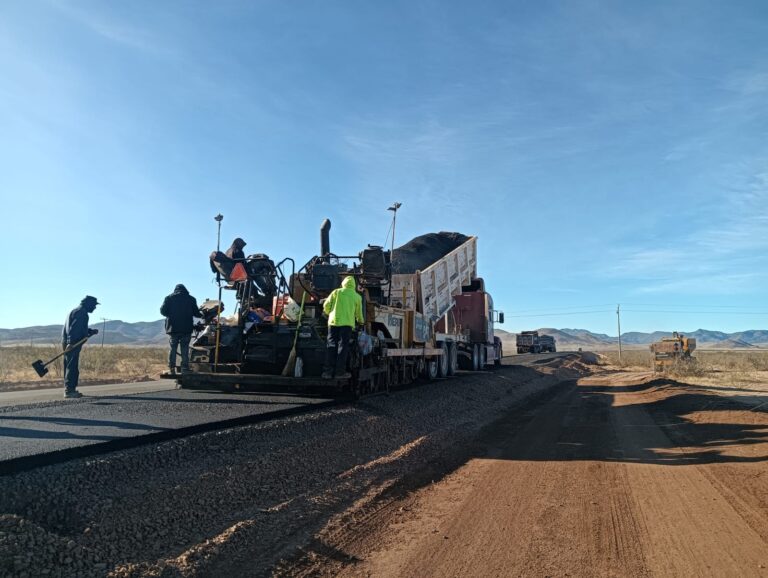 CARRETERA BAVISPE-NUEVO CASAS GRANDES PRESENTA UN AVANCE DEL 90 POR CIENTO