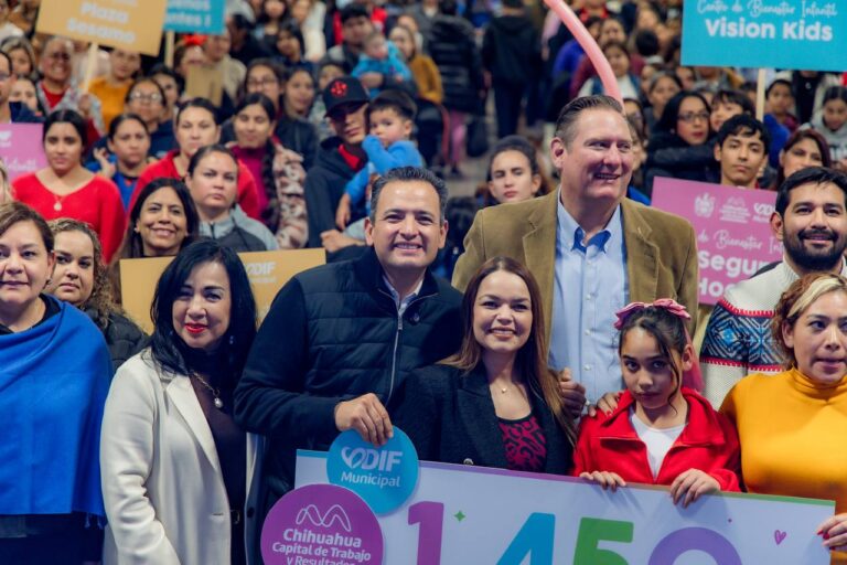 Inicia Marco Bonilla entrega de becas a Centros de Atención Infantil