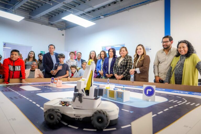 Fortalece Municipio talento de mujeres y niñas en la ciencia con evento en Centro STEM