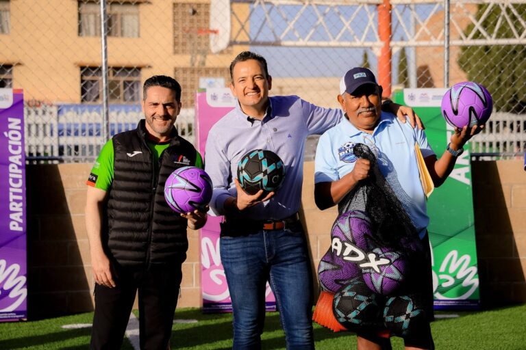 Entrega alcalde Marco Bonilla cancha de futbol rápido en “El Bule” gracias al Presupuesto Participativo