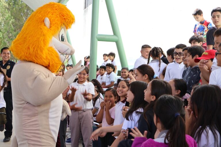Aprenden a decir sí a las buenas decisiones; concluyen más de 500 alumnos programa D.A.R.E.