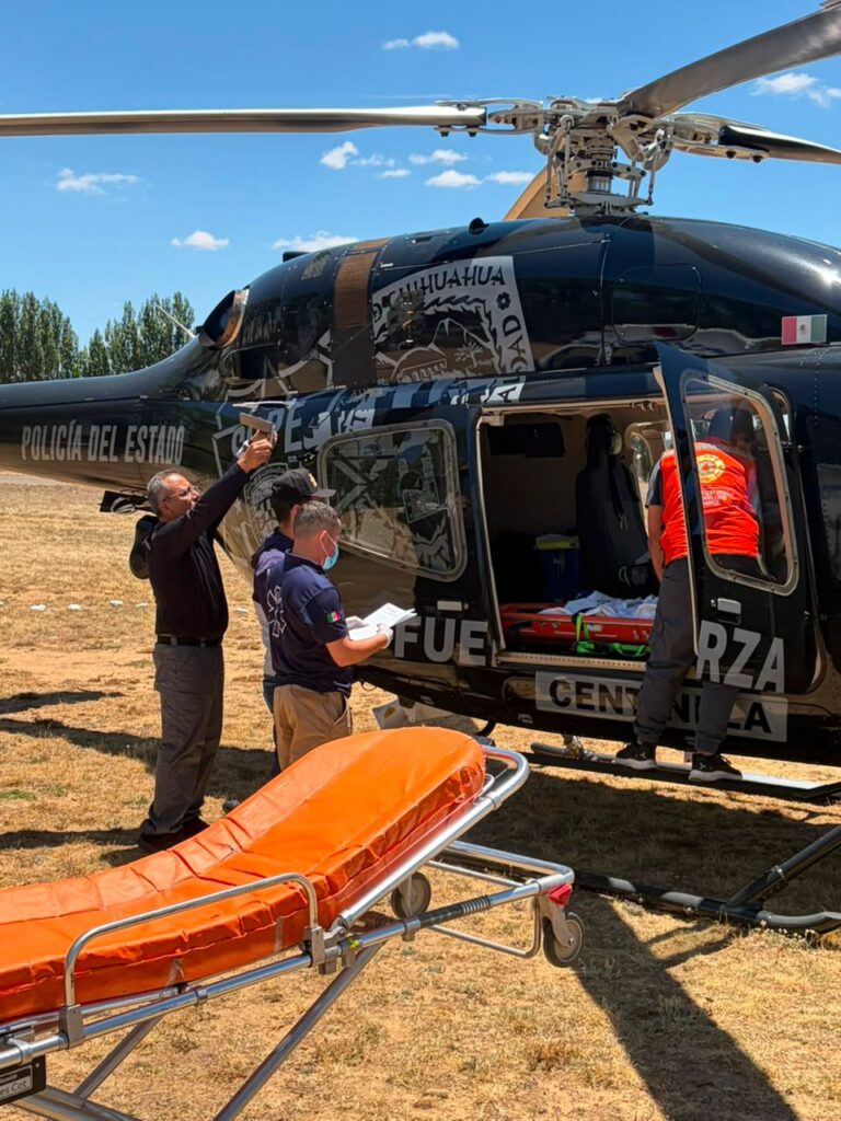 Traslada Estado a paciente de Guachochi para atención médica especializada en Chihuahua