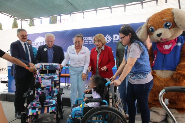 Beneficia DIF Estatal a 63 familias con la entrega de aparatos funcionales en Cuauhtémoc